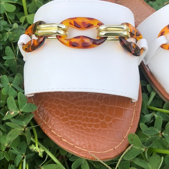 Qupid - White Sandals - Picture 4 of 5